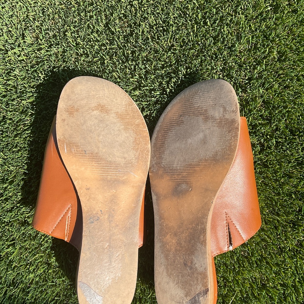 DKNY Brown Leather Sandals - Picture 4 of 4